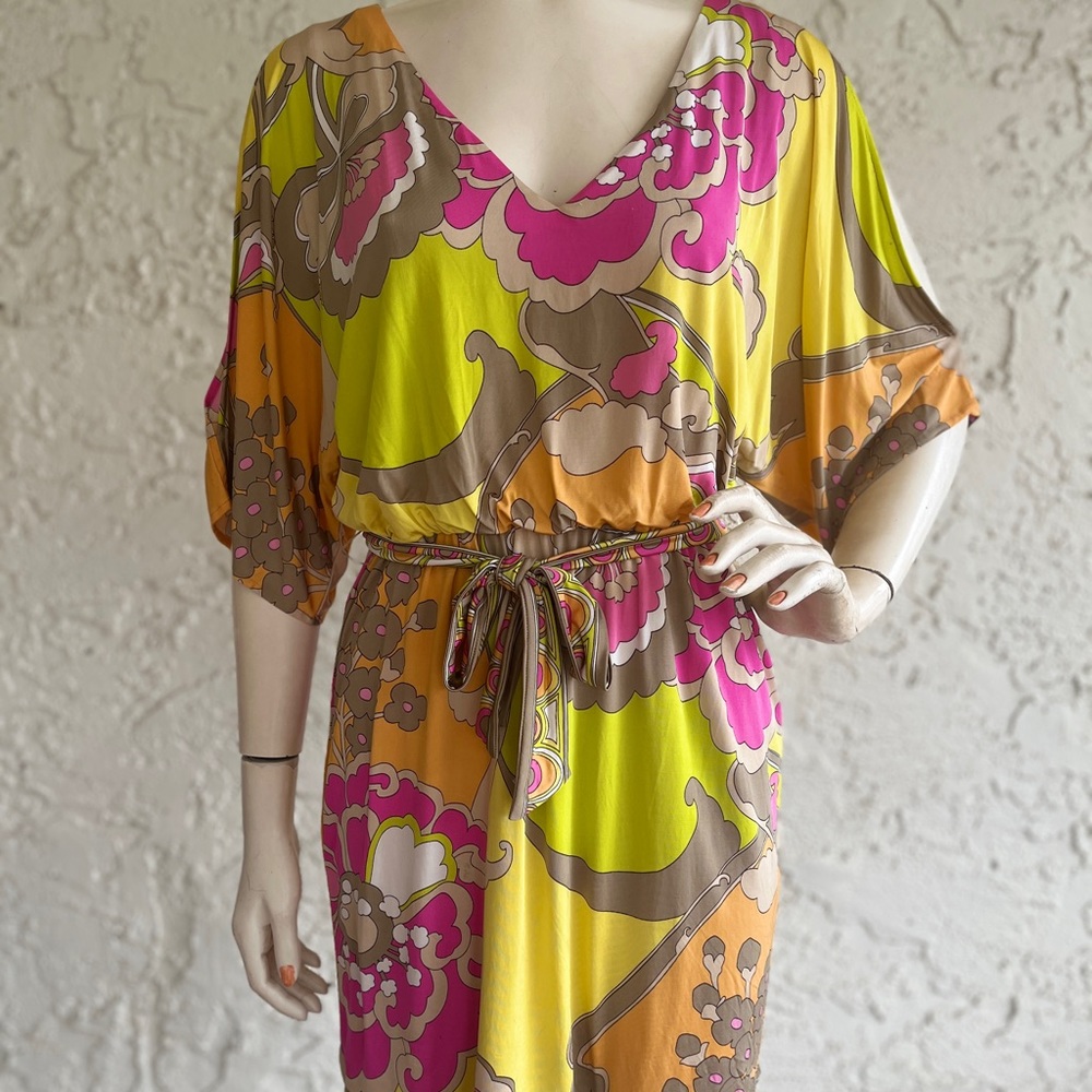 TRINA TURK Dress Bright Yellow Pink Floral Stretchy Belted Knee Length Size 8